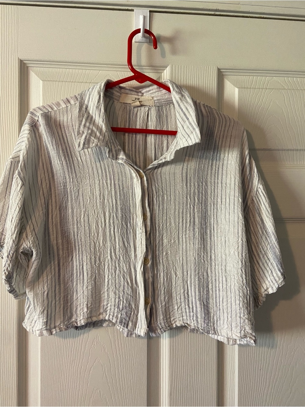 Thread & Supply White Cropped Button-Front Shirt with Subtle Gray Stripes
